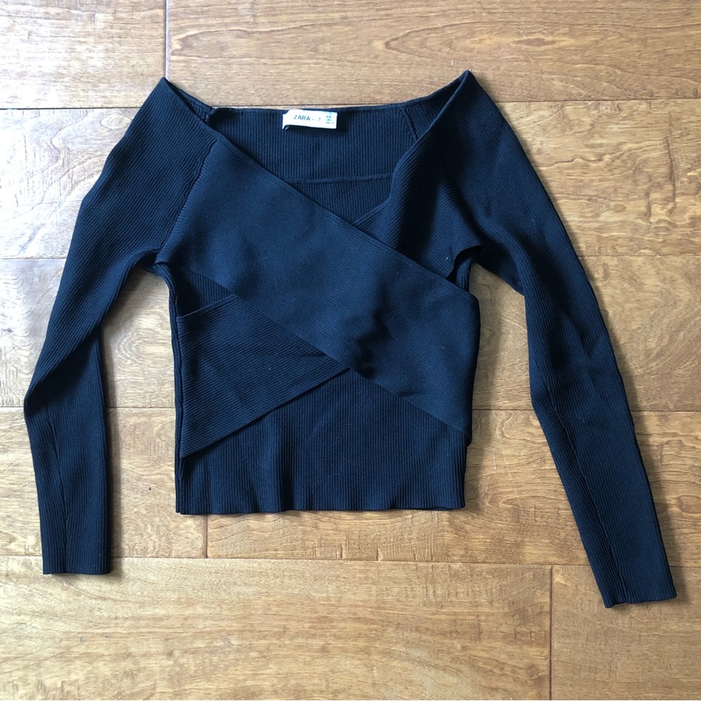 Zara off the shoulder never worn long sleeve black top